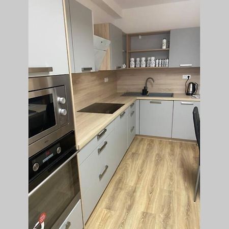Apartman Solax, Ucnovska 8, Kosice Saca Dış mekan fotoğraf
