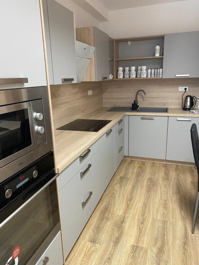 Apartman Solax, Ucnovska 8, Kosice Saca Dış mekan fotoğraf