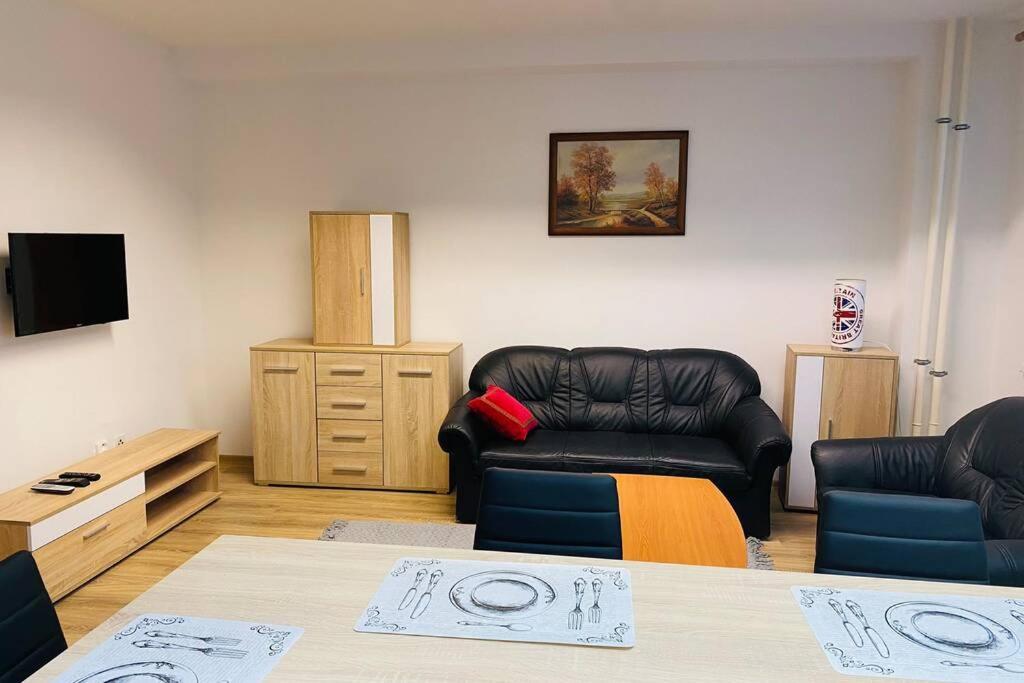 Apartman Solax, Ucnovska 8, Kosice Saca Dış mekan fotoğraf